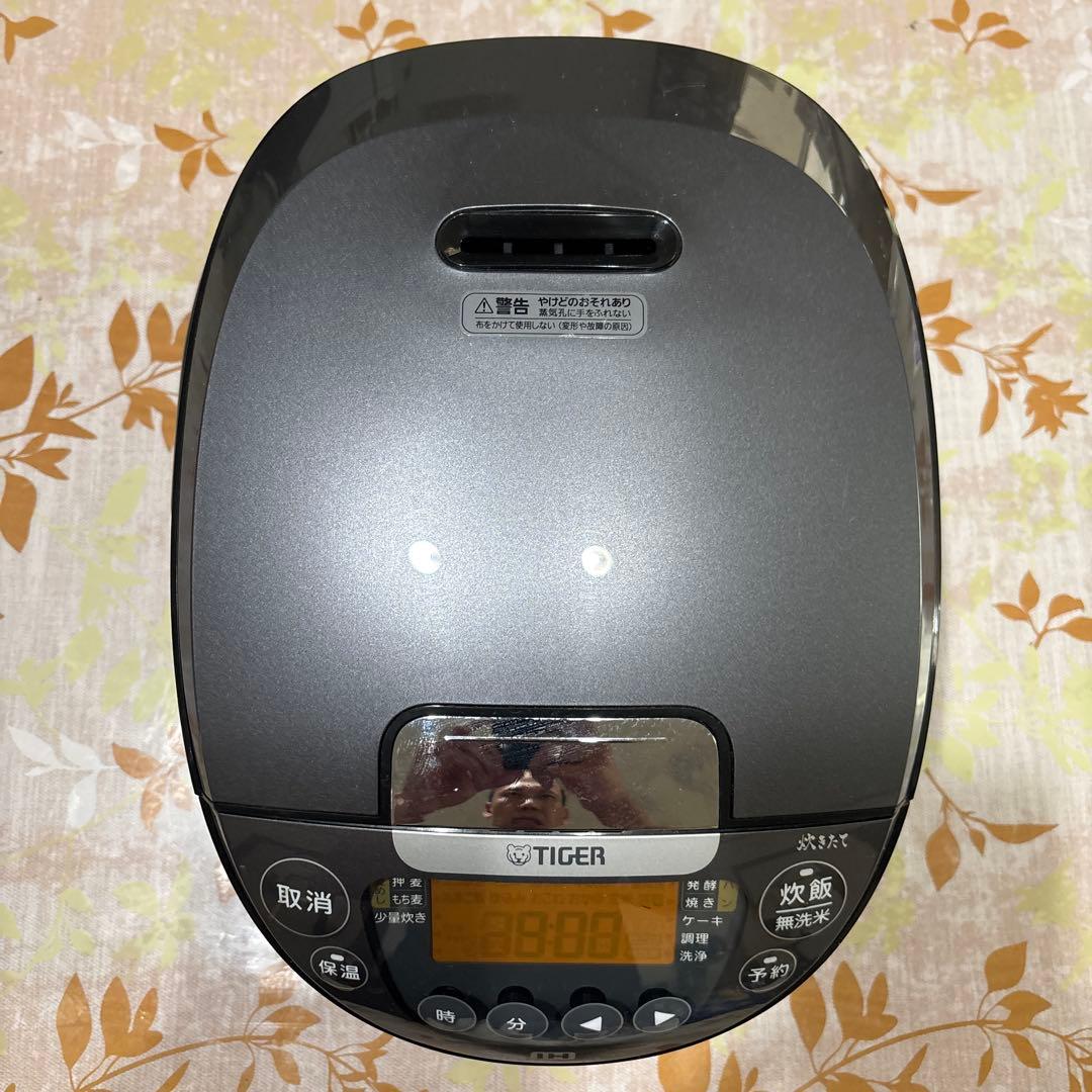 TIGER タイガー 炊飯器 IH式炊飯器 炊きたて JPW-G100