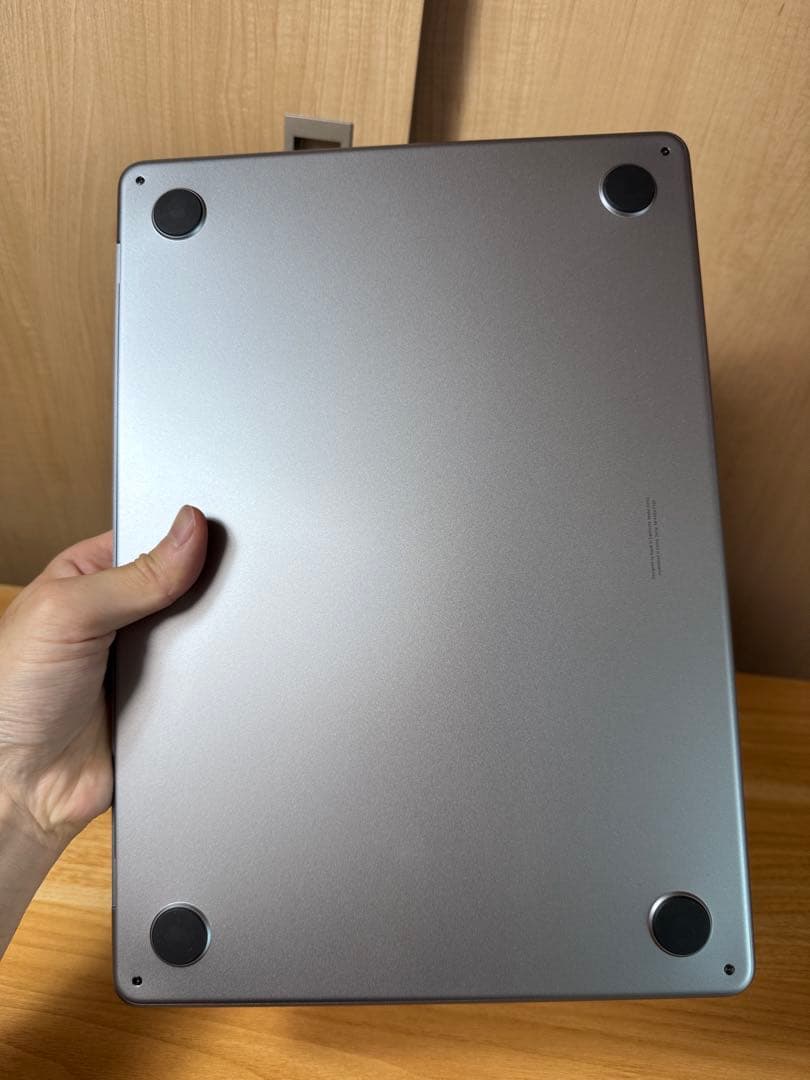 Apple 2024 MacBook Air 13インチ