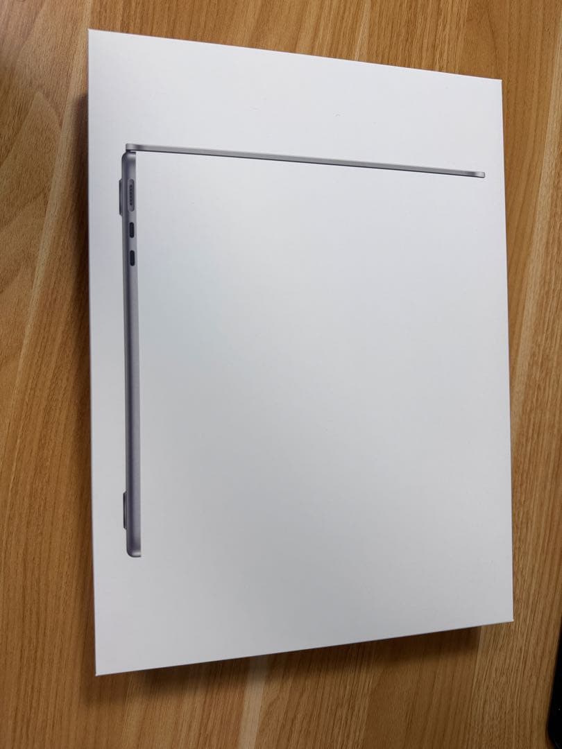 Apple 2024 MacBook Air 13インチ