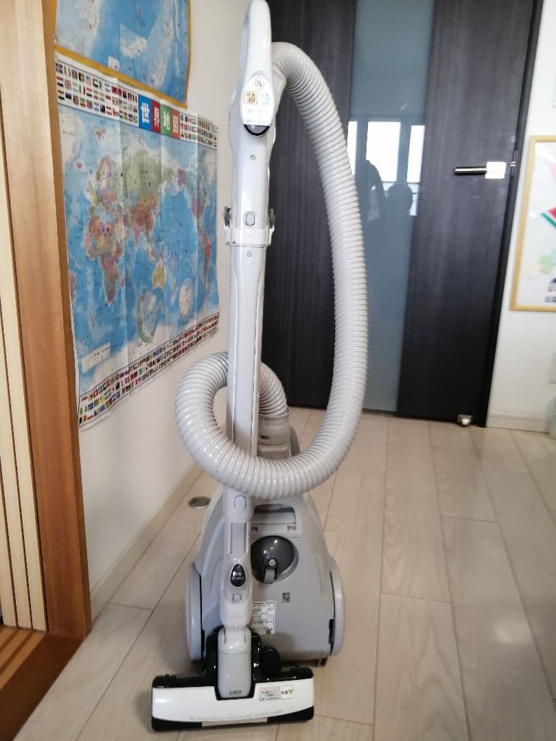 C*U様 美品PanasonicサイクロンクリーナーエアシスMC−JPX1-W2