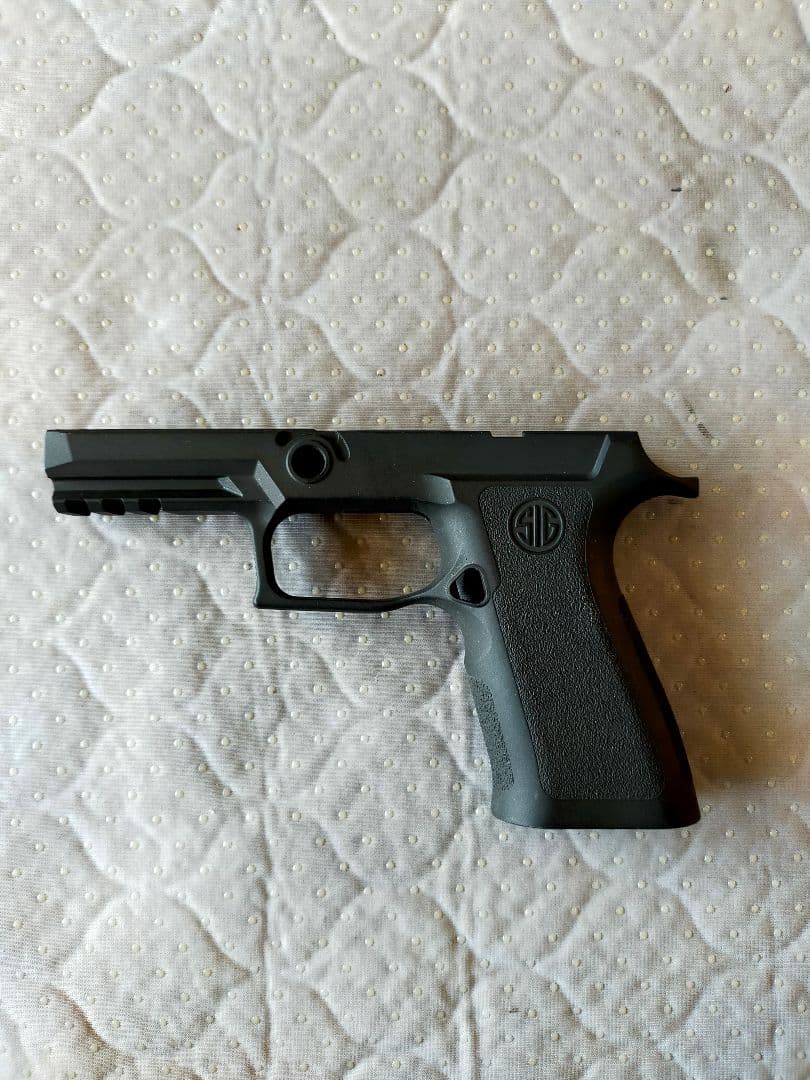SIG M17 M18 カスタム アンダーフレーム BK