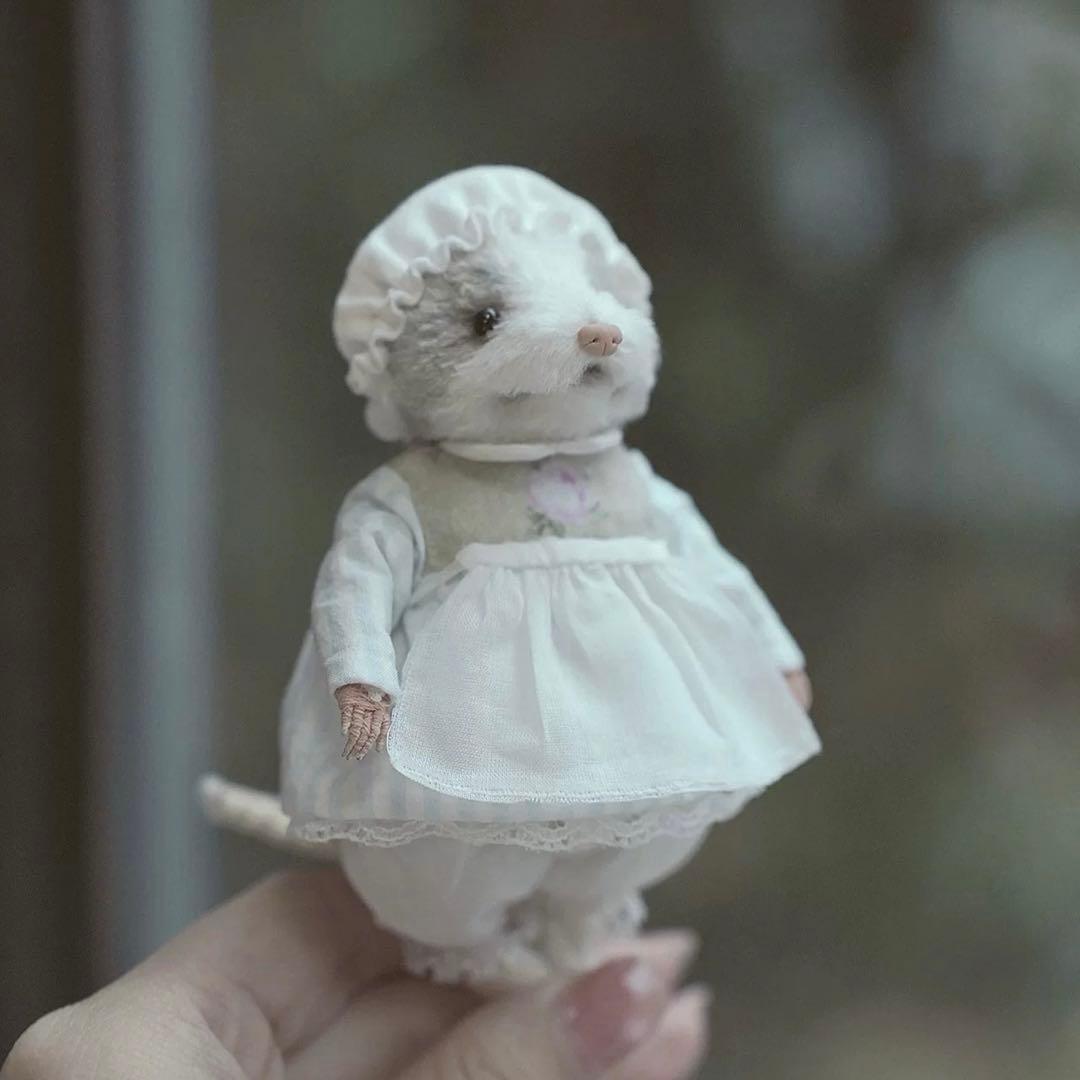 優しさが溢れるネズミさん アーティストベア 海外作家様 ハンドメイド 鼠