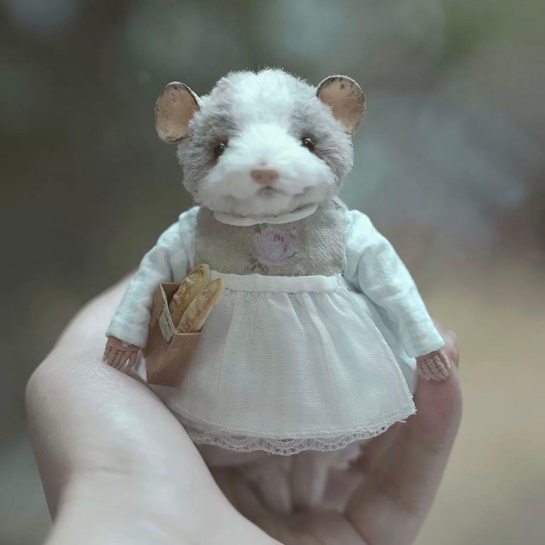 優しさが溢れるネズミさん アーティストベア 海外作家様 ハンドメイド 鼠