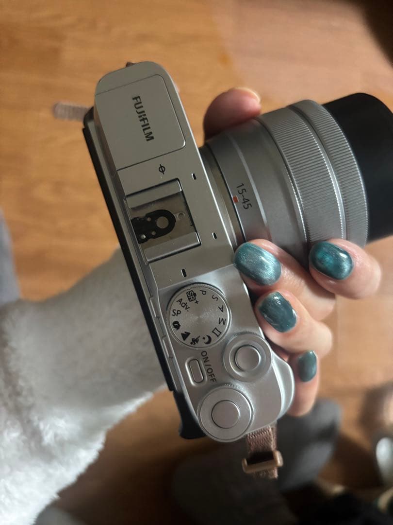 fujifilm X-A7 ミラーレスカメラ　クリスマスプレゼント