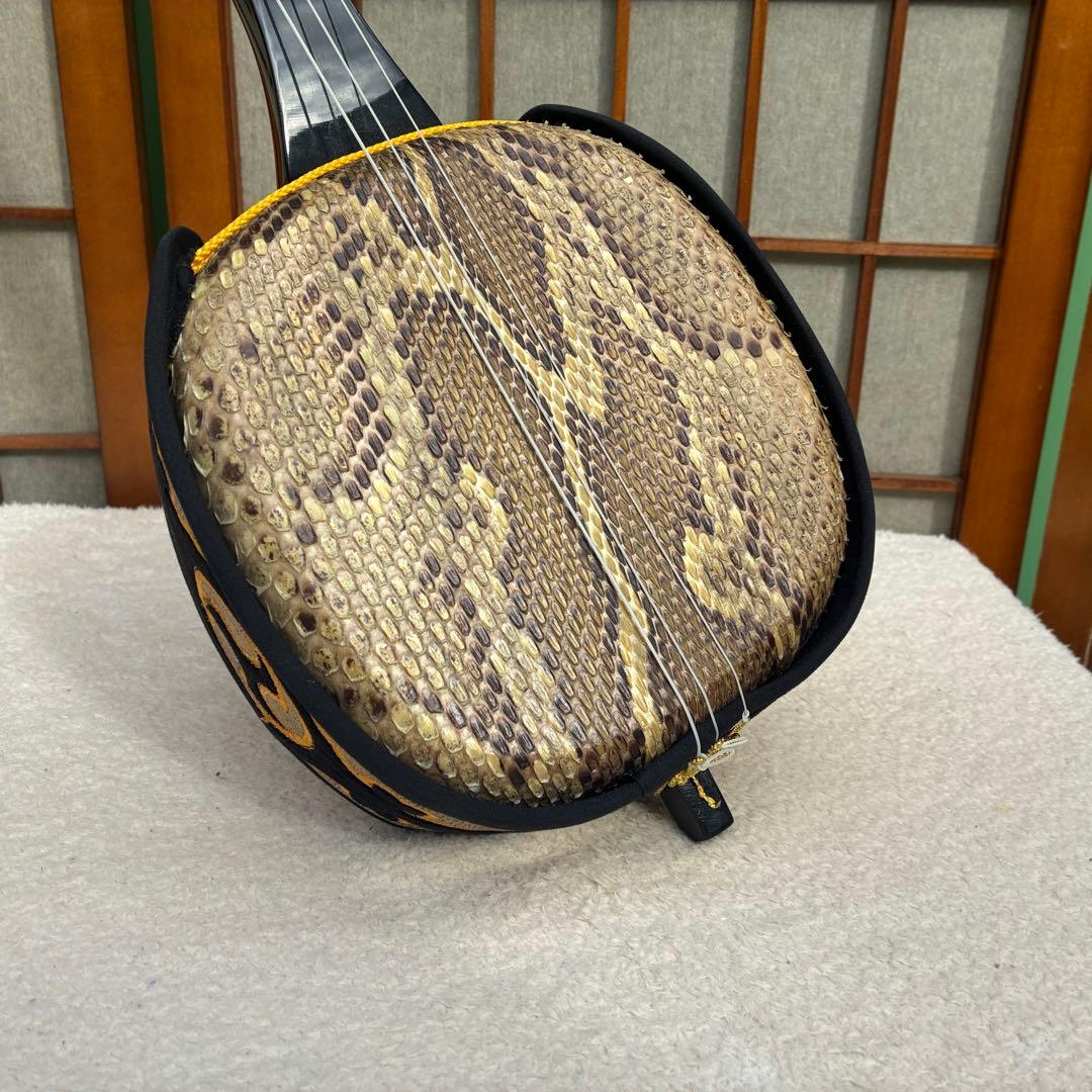 沖縄三線 蛇 脱皮 本革製
