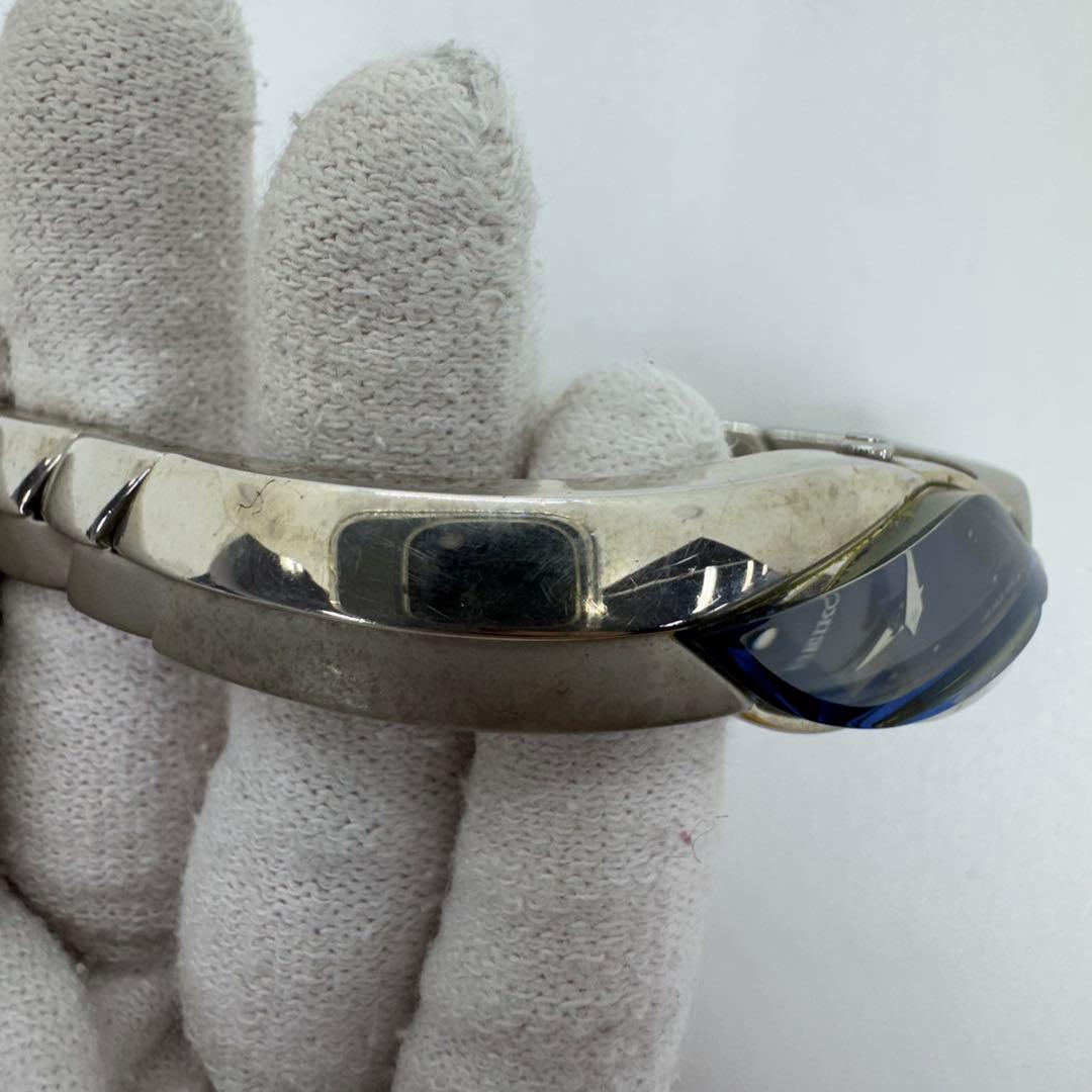 ✨SEIKO✨セイコー✨2E20-753A✨ネイビー文字盤✨クォーツ✨腕時計✨