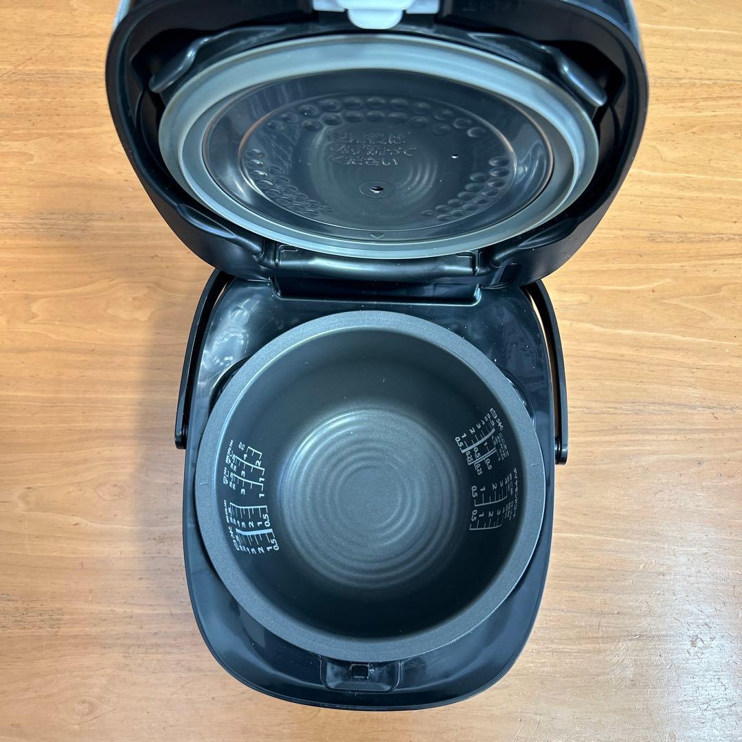 ★SYTDPAPA★TOSHIBA RC-10VR ブラック 炊飯器