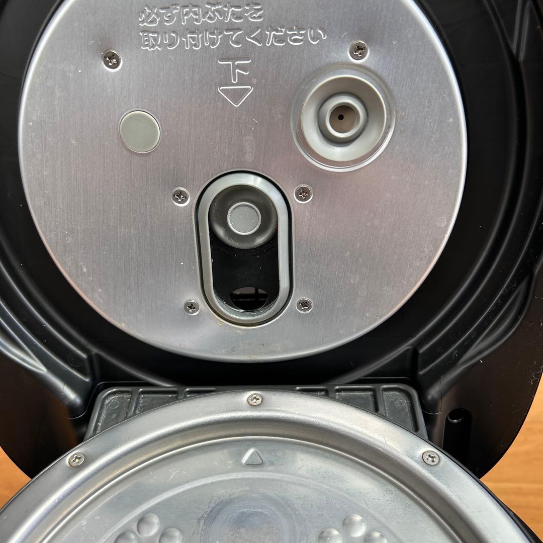 ★SYTDPAPA★TOSHIBA RC-10VR ブラック 炊飯器