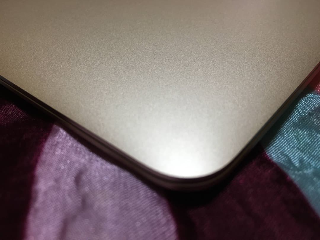 Apple MacBook 2015 8GB 250GB WIN11 化粧箱AC