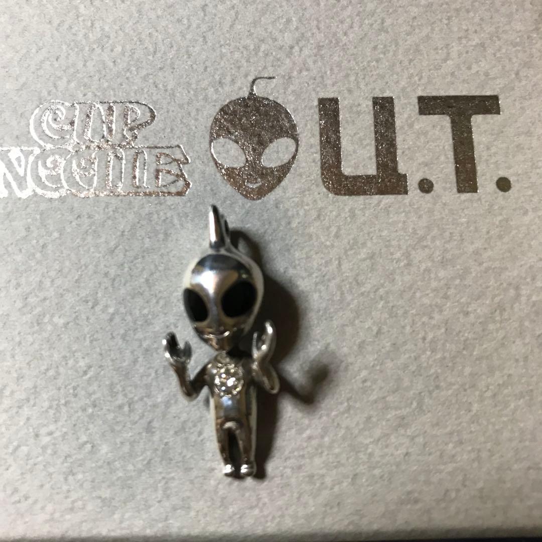 U.T. ペンダントトップ（カップヌードル）懸賞品 金・土・日限定お値下げ!!