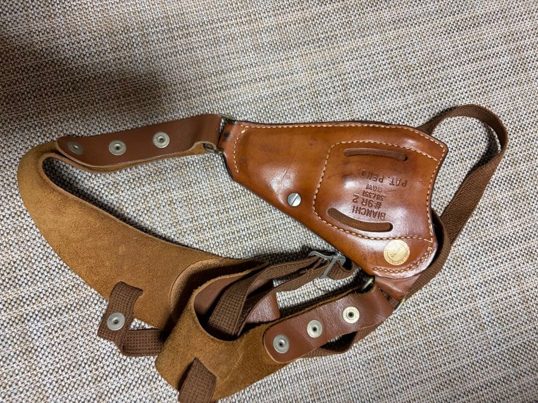 bianchi ビアンキ　アップサイドダウンホルスター