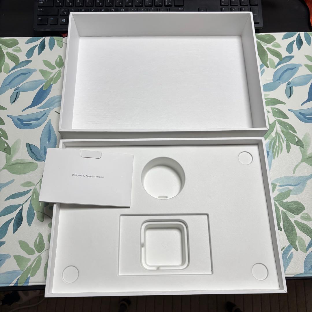 MacBook本体 MacBook Air 2020 (512GB SSD / 8GB RAM)