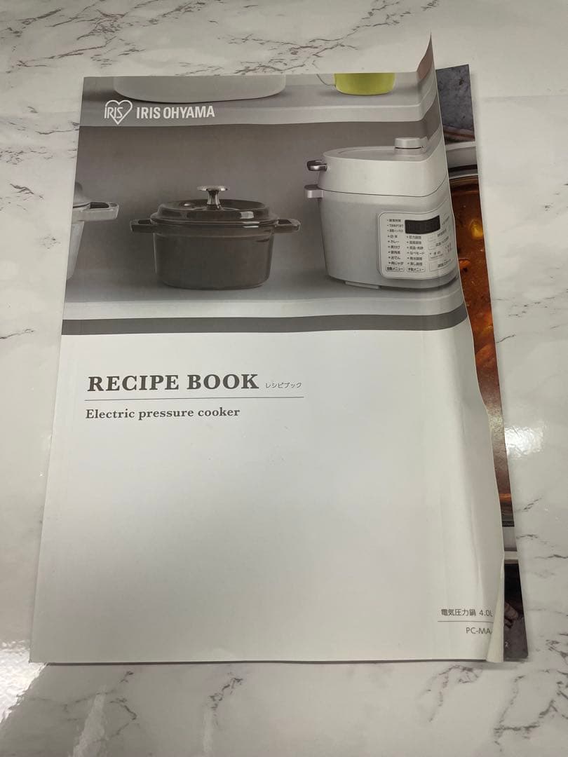『美品』電気圧力鍋 PC-MA4-W 4.0L IRIS OHYAMA