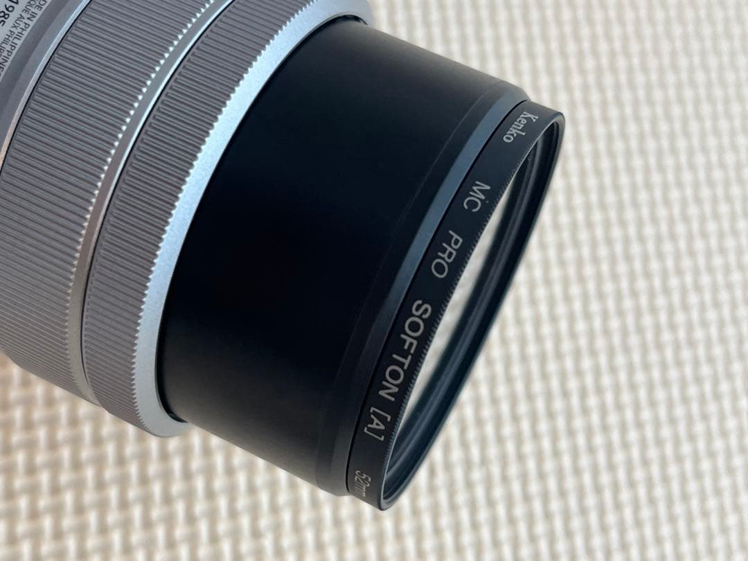 FUJIFILM X-A5 レンズキット (シルバー) ミラーレス一眼レフカメラ