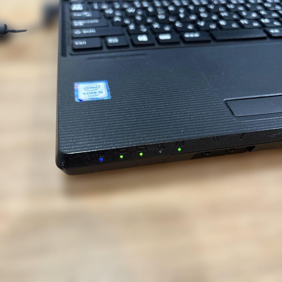 FUJITSU 富士通　LIFEBOOK A576/N FMVA 12TK1