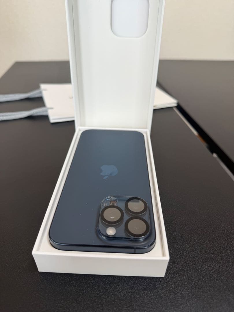 iPhone 15 Pro Max ブルーチタニウム