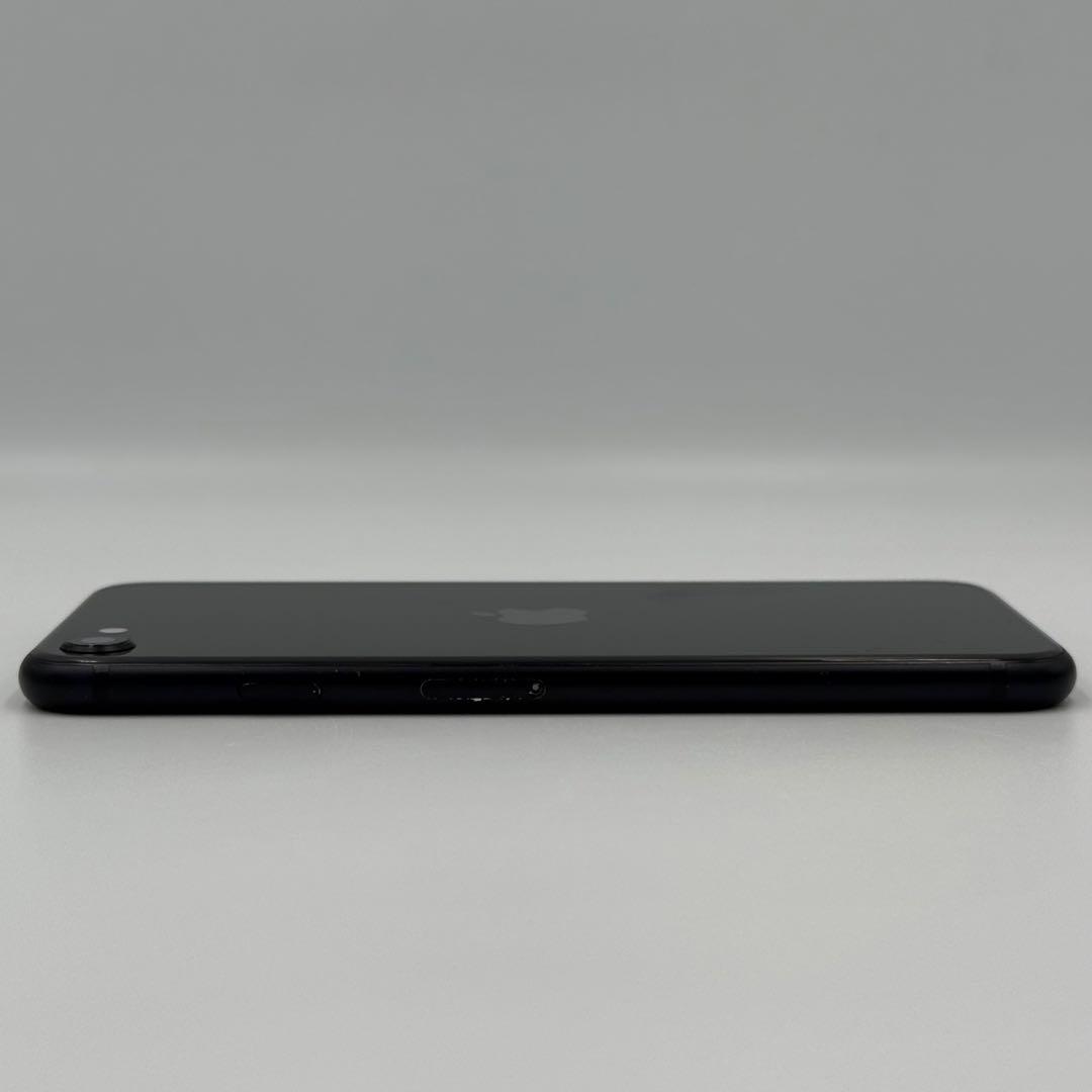 iPhone SE ガラスフィルム付き