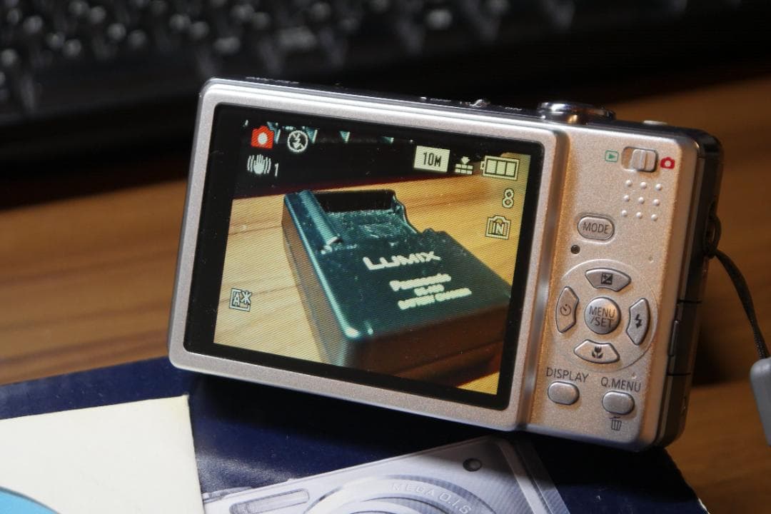 パナソニック　ルミックス　DMC-FS7 Panasonic　LUMIX