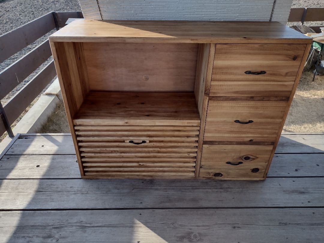 キッチンボード　製作します。
