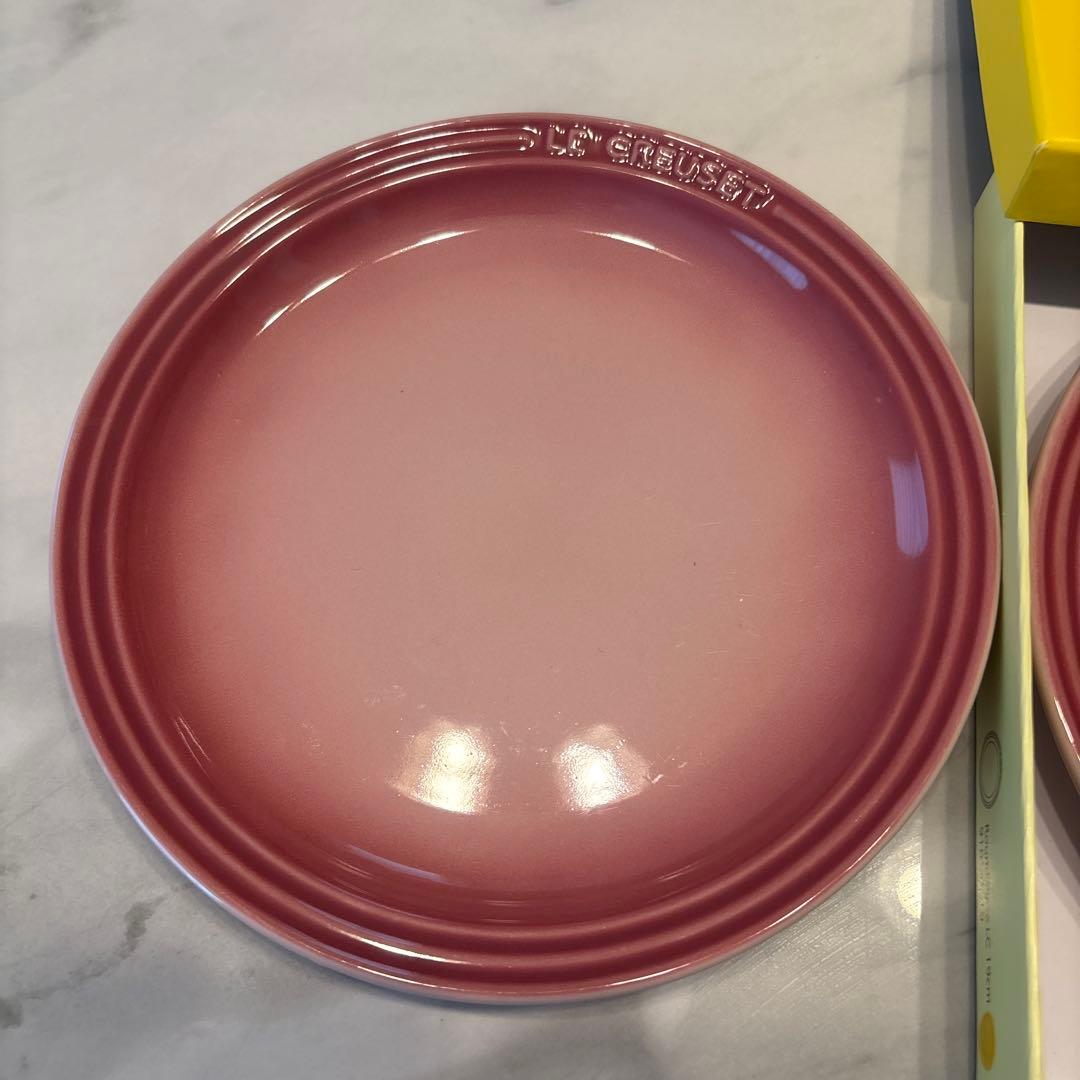 LE CREUSET ル・クルーゼ　ピンク 食器セット 2枚入り