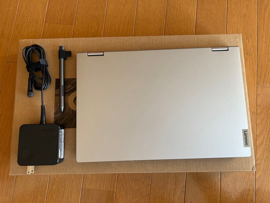 【バッテリ89%】Lenovo Flex 550i/ i5/512GB/ペン付