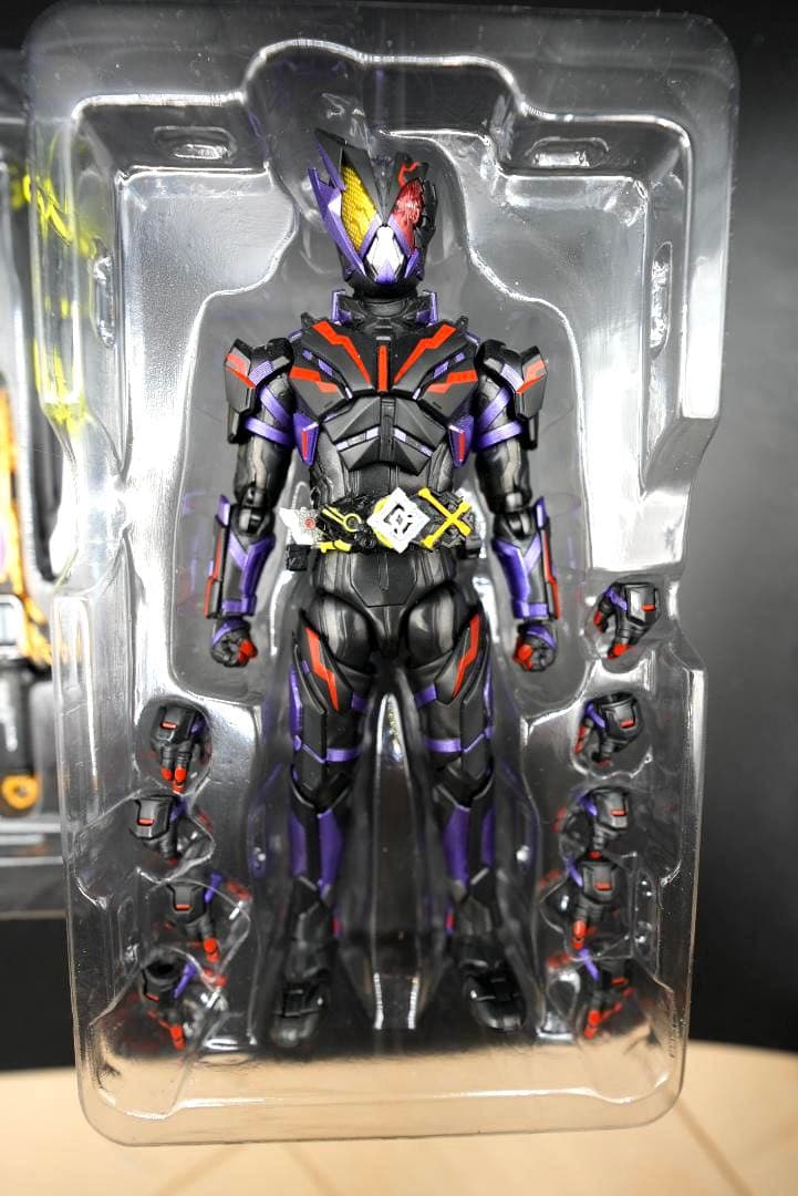 S.H.Figuarts 仮面ライダー滅 アークスコーピオン