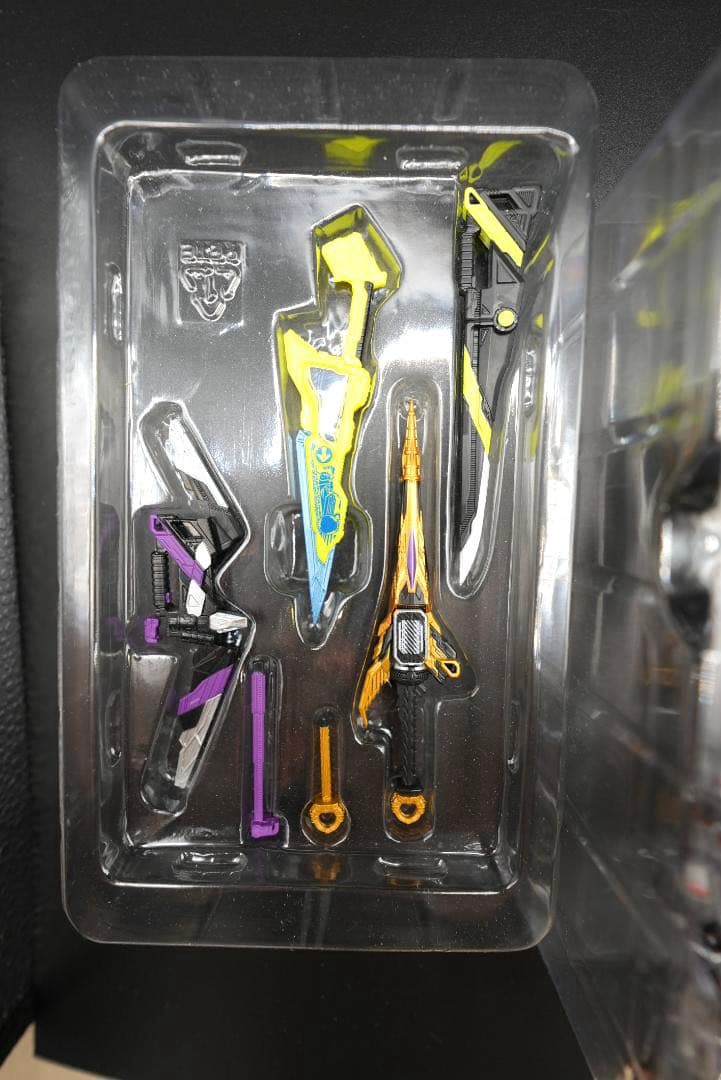 S.H.Figuarts 仮面ライダー滅 アークスコーピオン