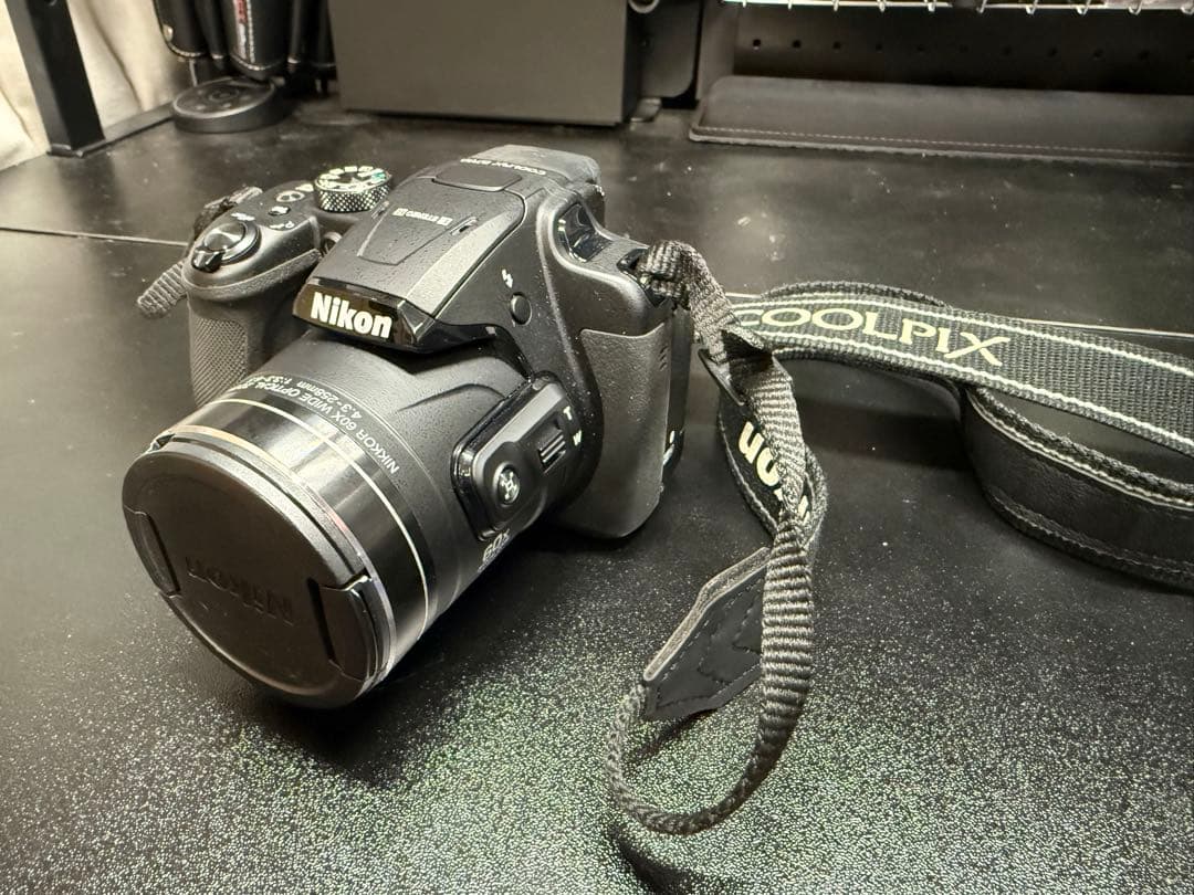 美品　Nikon COOLPIX B700 ブラック / 60倍ズーム