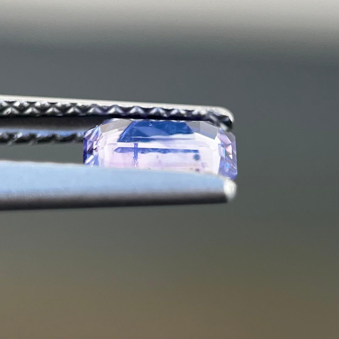 スリランカ産非加熱天然パープルサファイア