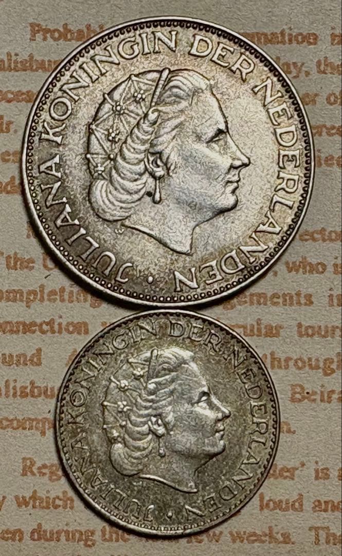 オランダ 2½ G, 1 G 銀貨2枚セット ユリアナ女王 きれいなトーン