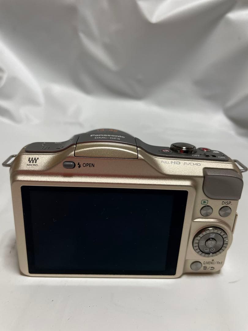 Panasonic LUMIX G ミラーレスカメラ 9-18mmレンズ付き