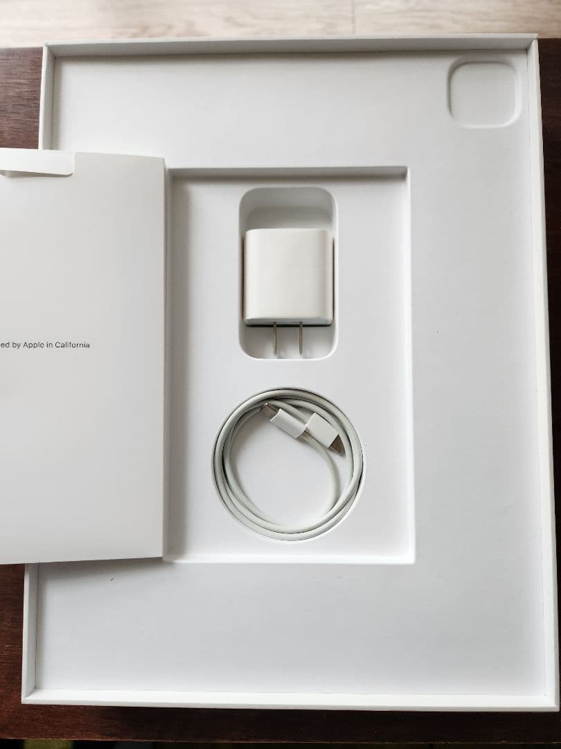 【値下げ】12.9インチ iPad Pro 1TB 第4世代 SIMフリー