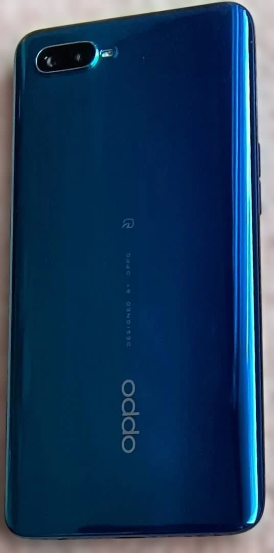 楽天モバイル版Oppo スマートフォン 青 ノッチ付き