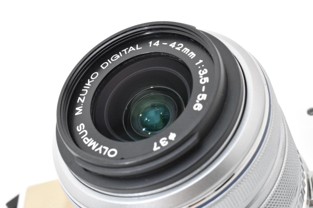 ✨大人気ホワイトカラー✨OLYMPUS PEN Lite E-PL5 収納バッグ