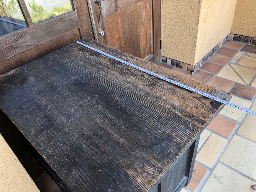 お引き取り限定❗️古い机は取手も木製 独特なあじが魅力的です