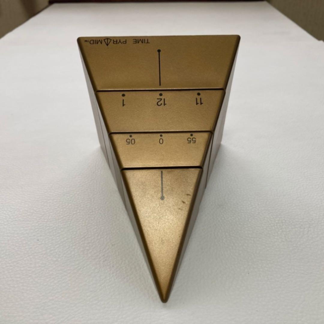 TIME PYRAMID 置き時計 ピラミッド型 回転式 ゴールド 置物 レトロ