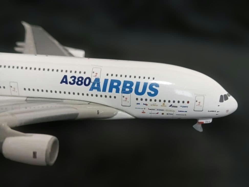 A380 AIRBUS 1:500 スケールモデル