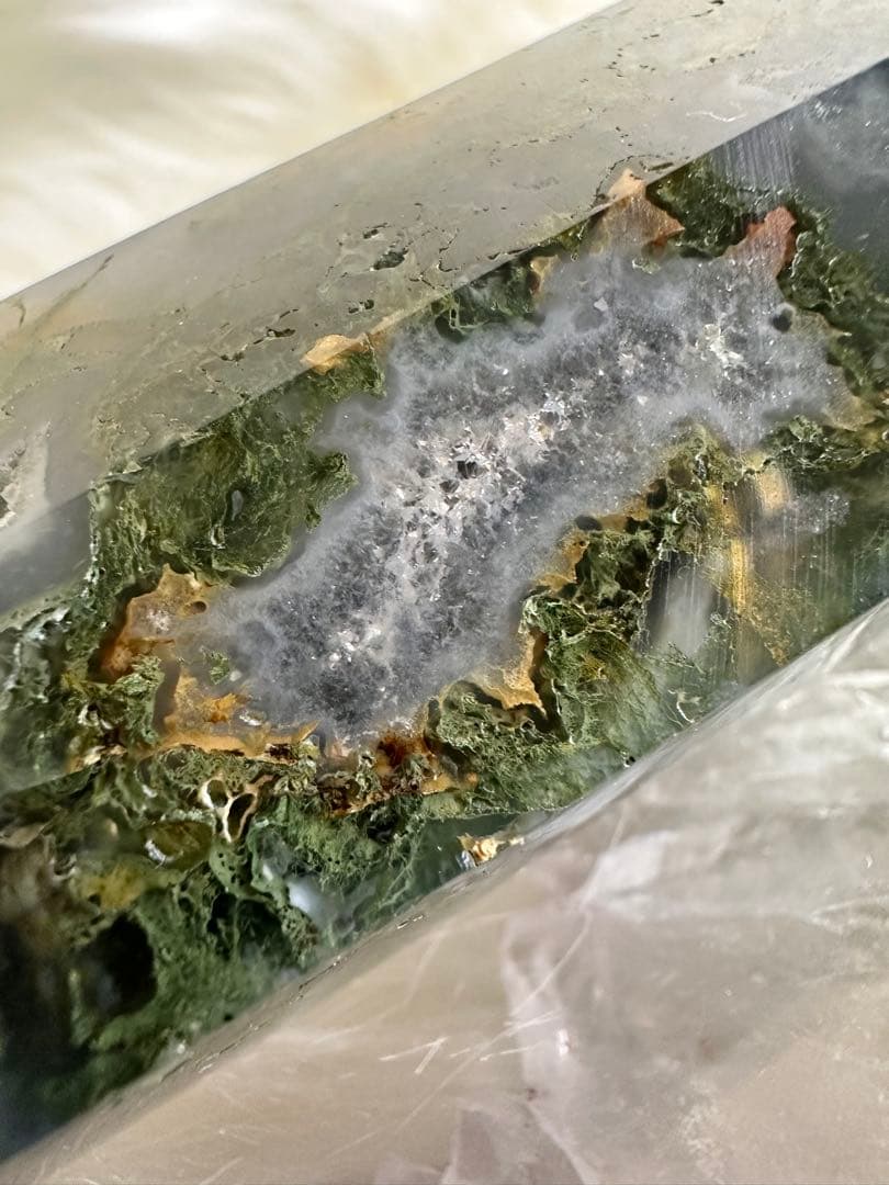 大サイズ モスアゲート 六角柱タワー ドゥルージー共生 苔瑪瑙 約15cm