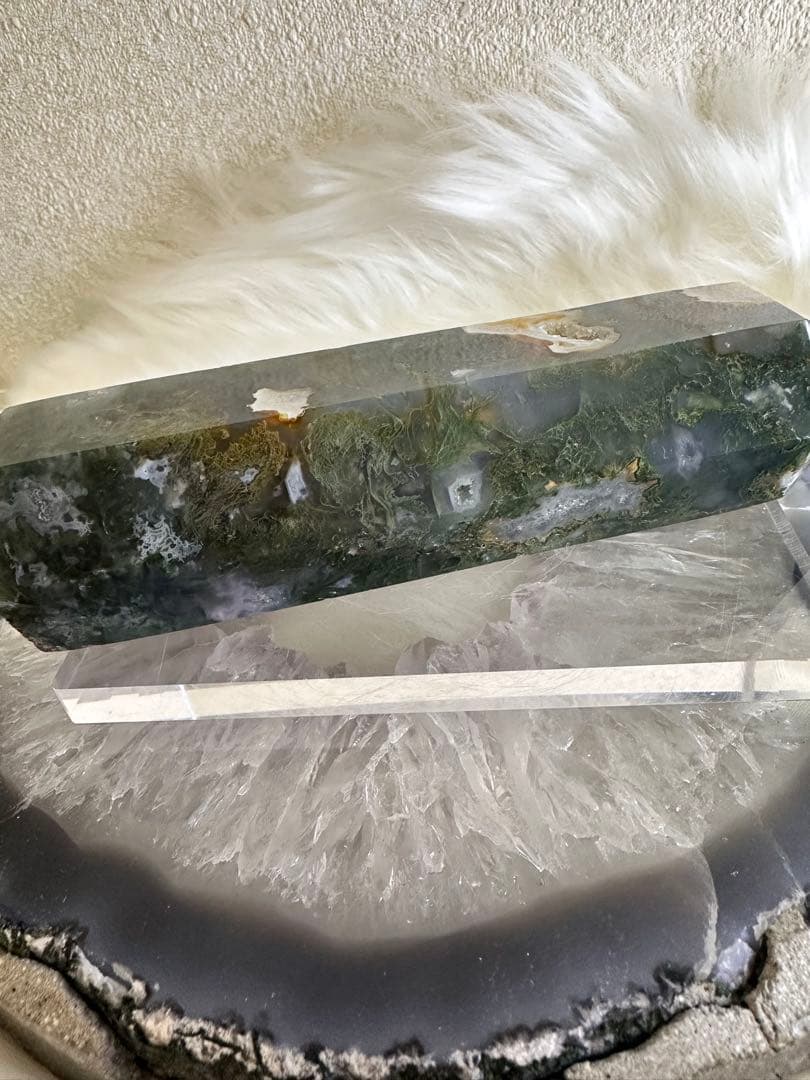 大サイズ モスアゲート 六角柱タワー ドゥルージー共生 苔瑪瑙 約15cm