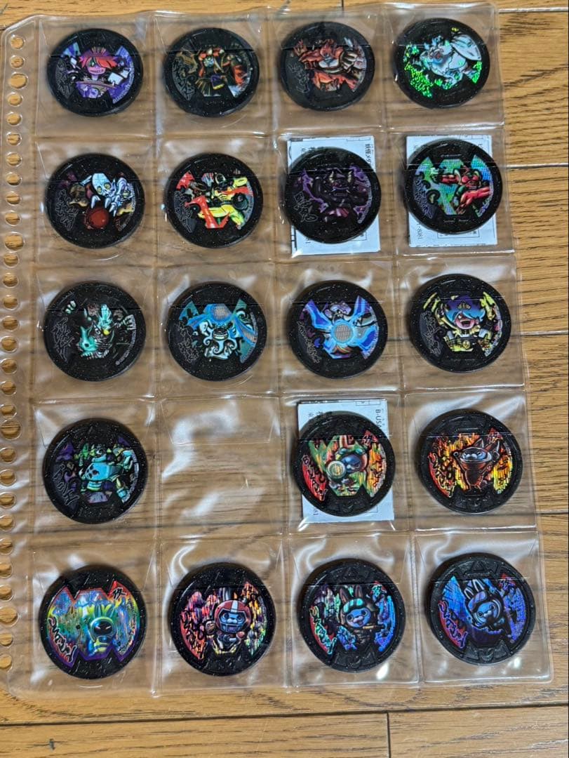 翔*様 妖怪メダル　約100コンプセット以上　約1,700種類以上　未使用多数