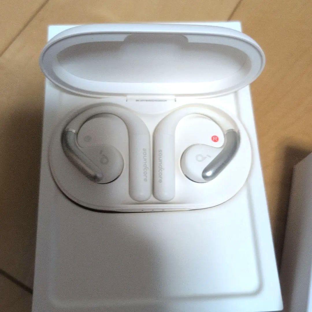 Anker Soundcore AeroFit ホワイト