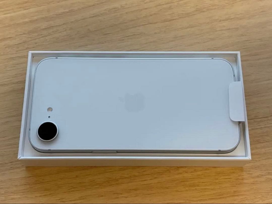 新品 Apple iPhone 16e ホワイト 128GB 本体 SIMフリー