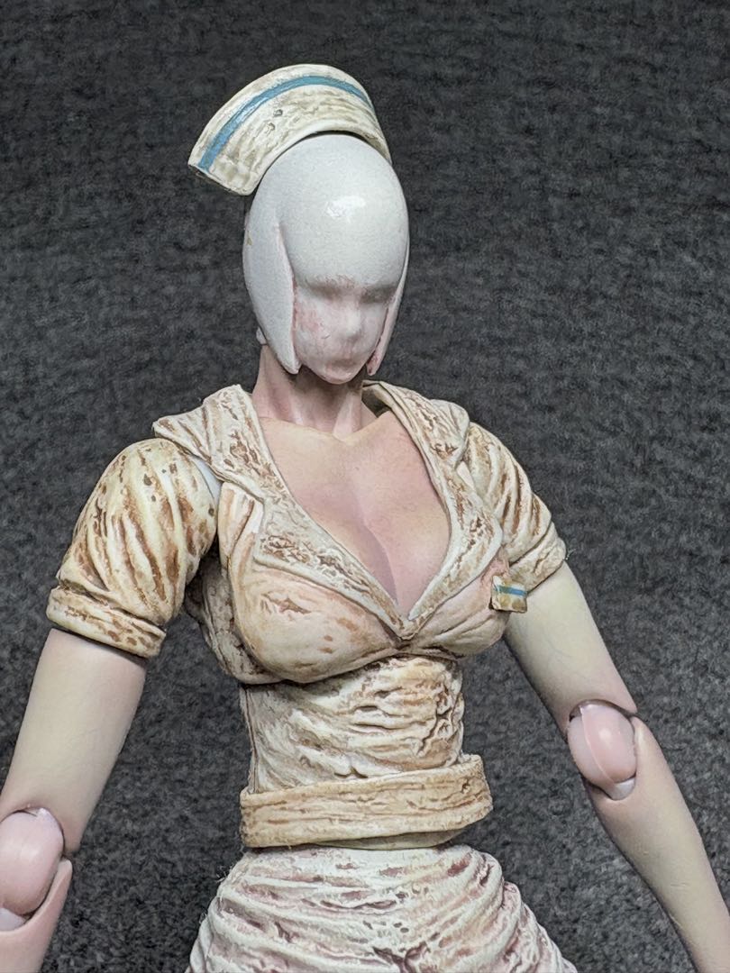 FREEing figma バブルヘッドナース