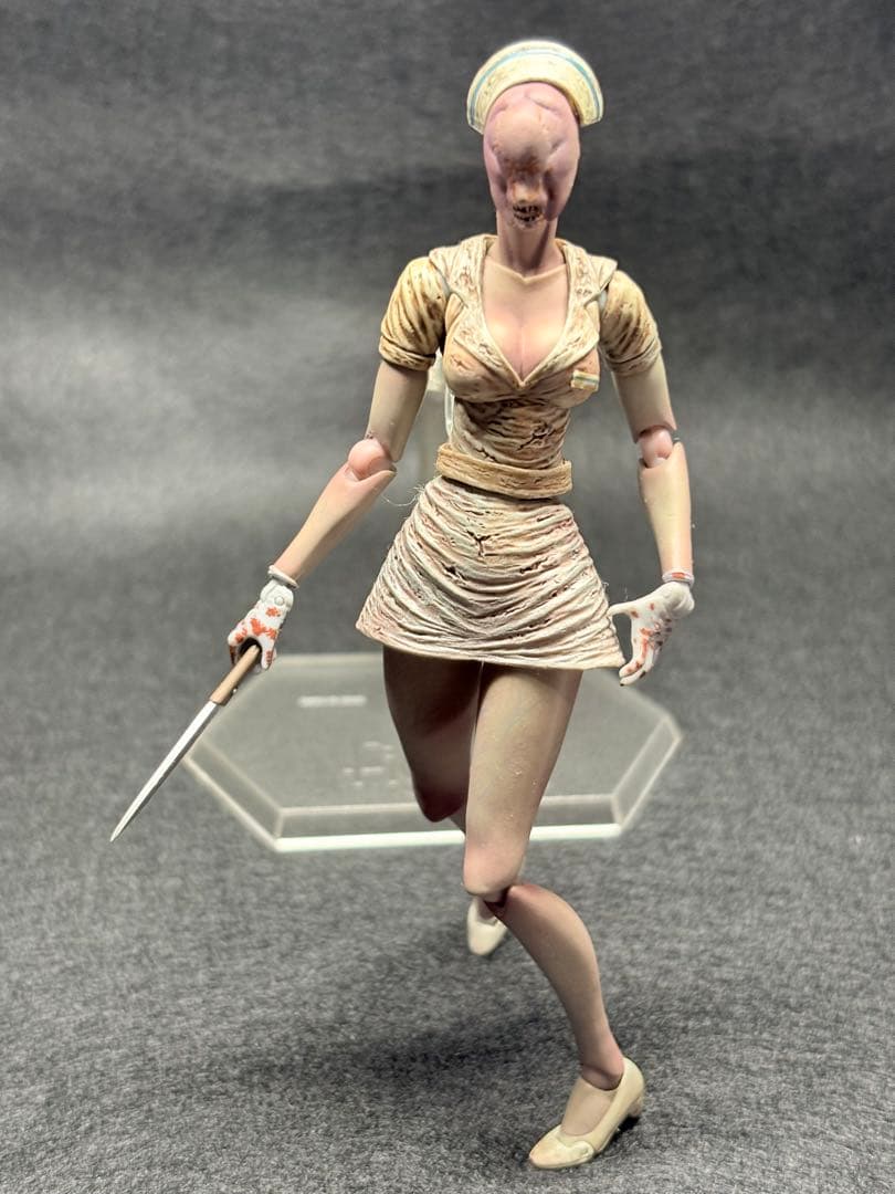 FREEing figma バブルヘッドナース