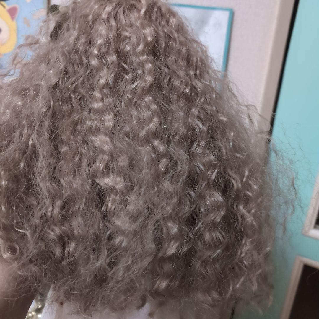 若月まり子　ド−ル青い目　豊かな髪