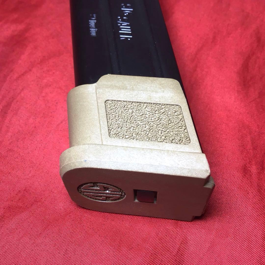 SIGSAUER製　実物純正P320/M17/M18用マガジン　未使用品