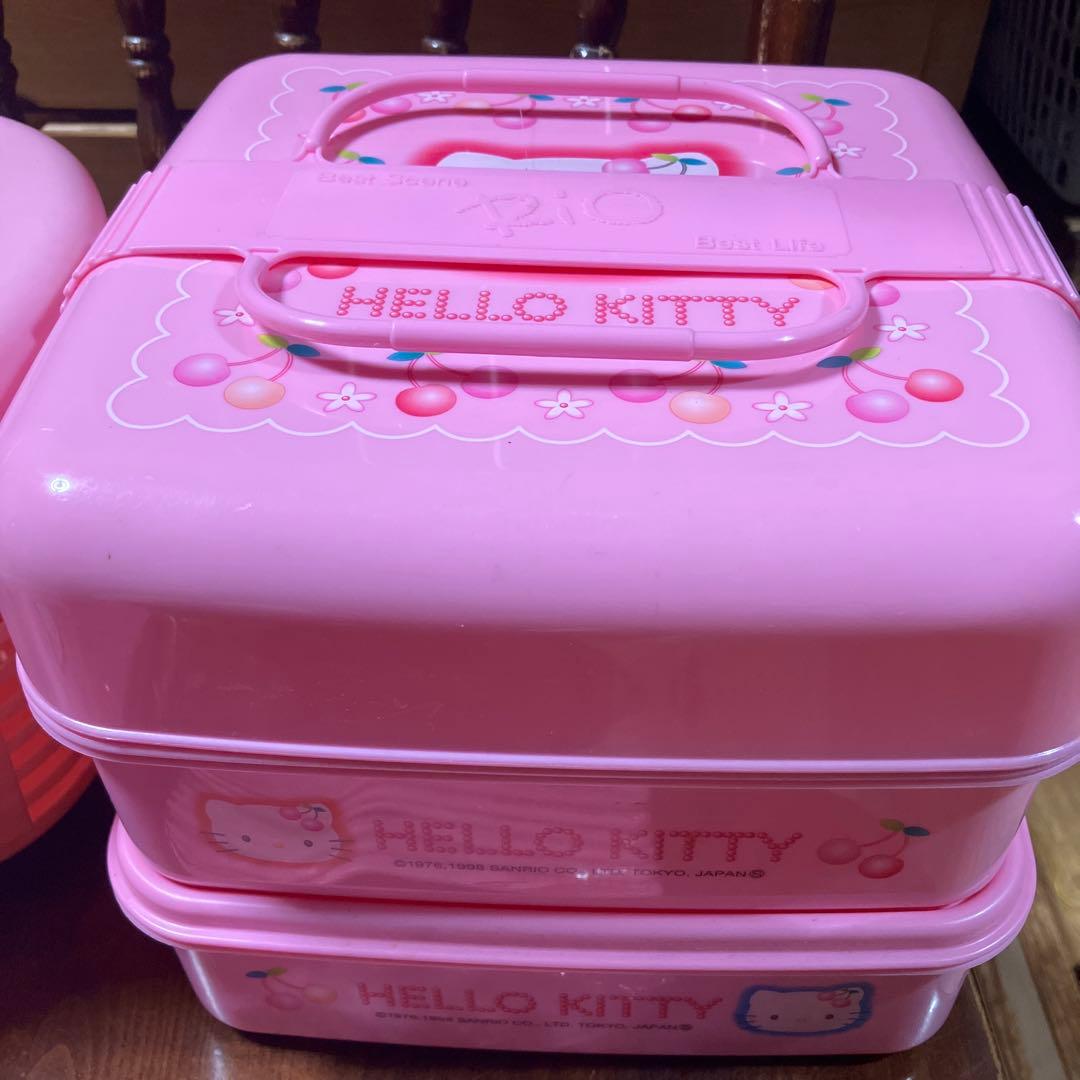 ハローキティ ピクニック　さくらんぼ