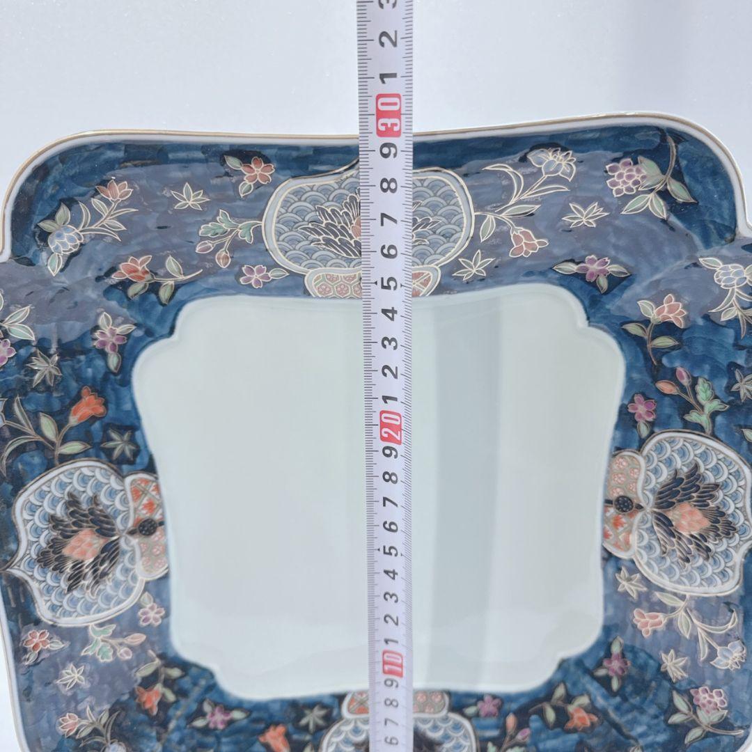 有田焼 弥右ェ門 青地 花柄 花模様 装飾 四角い皿 金彩 レトロ 高級感