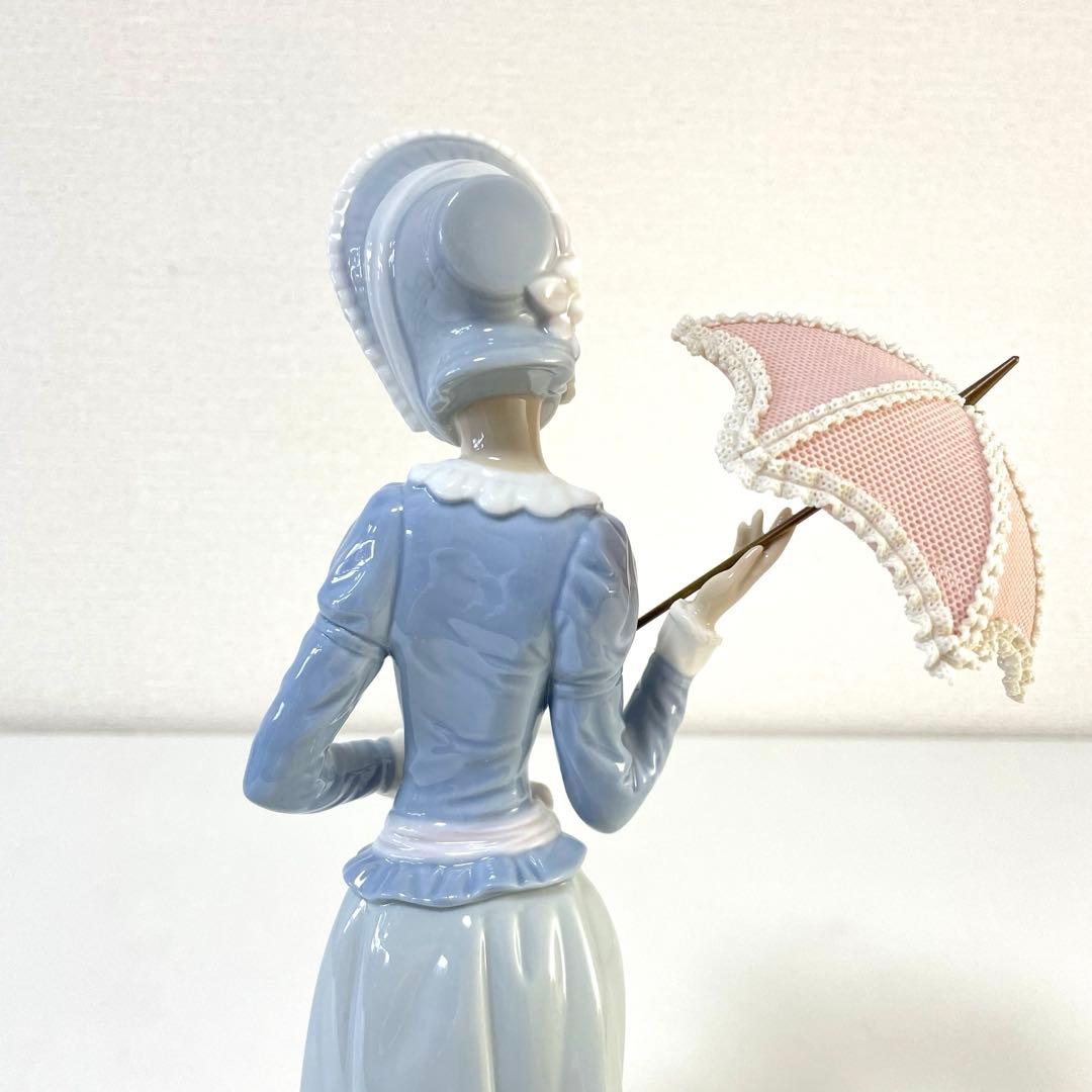 LLADRO リヤドロ アランフェスの貴婦人 陶器 人形