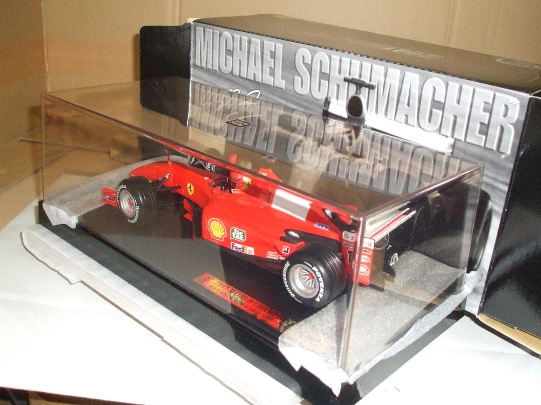 フェラーリ　Ｆ２００１　シューマッハ　＃１　ワールドチャンピオン　マテル